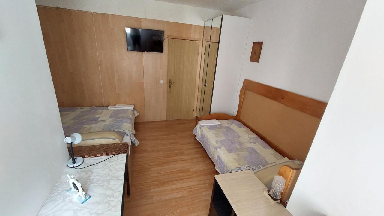 Apartments Luna Stan Trigraci エクステリア 写真