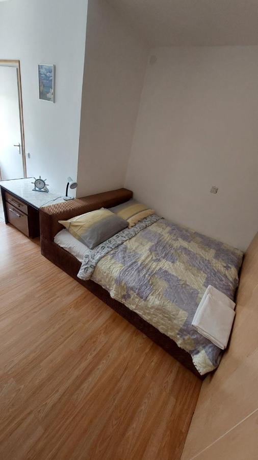 Apartments Luna Stan Trigraci エクステリア 写真