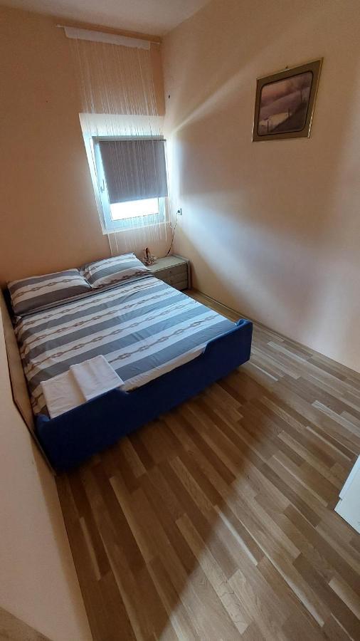 Apartments Luna Stan Trigraci エクステリア 写真