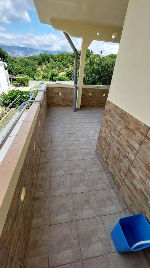 Apartments Luna Stan Trigraci エクステリア 写真